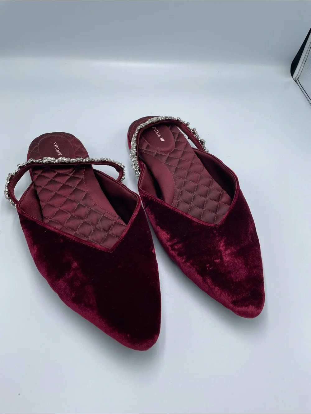 Birdies The Swan Wine Velvet Gem Bracelet Slip-On Mule Flats Size 10 Womens